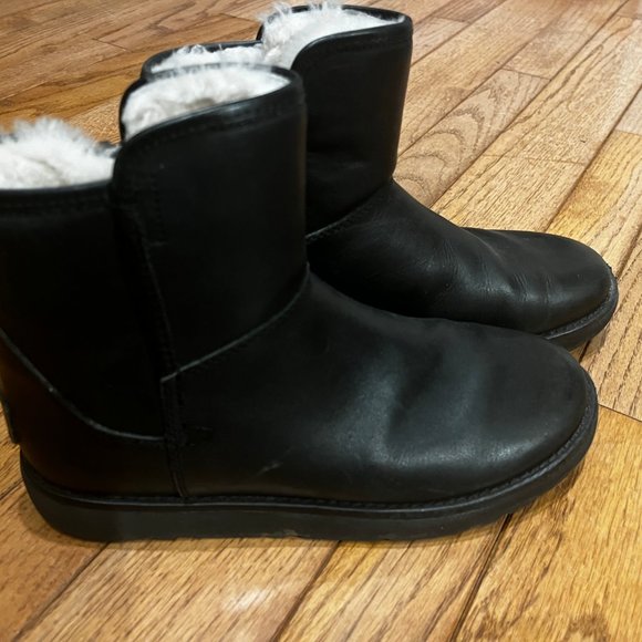 Ugg Leather Boots - Picture 3 of 9